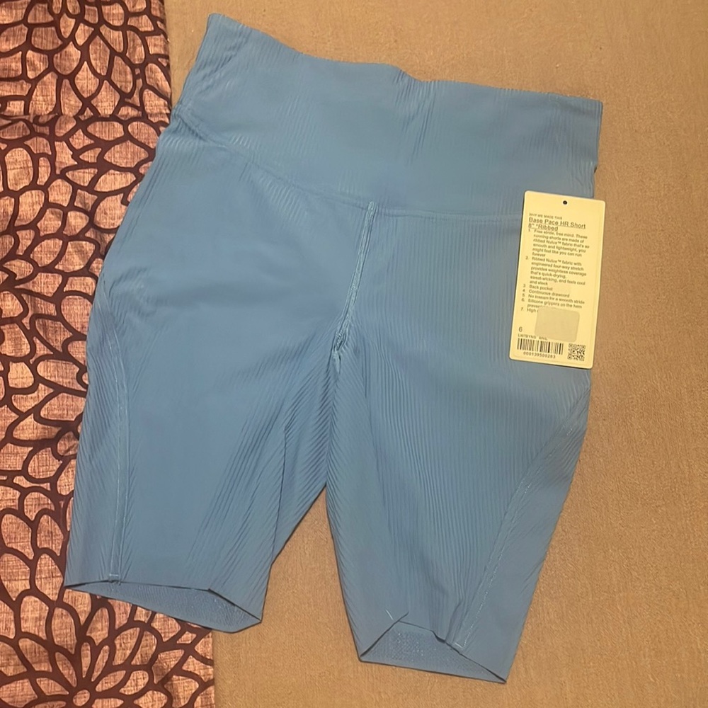 NWOT lululemon Base Pace HR 8in Short